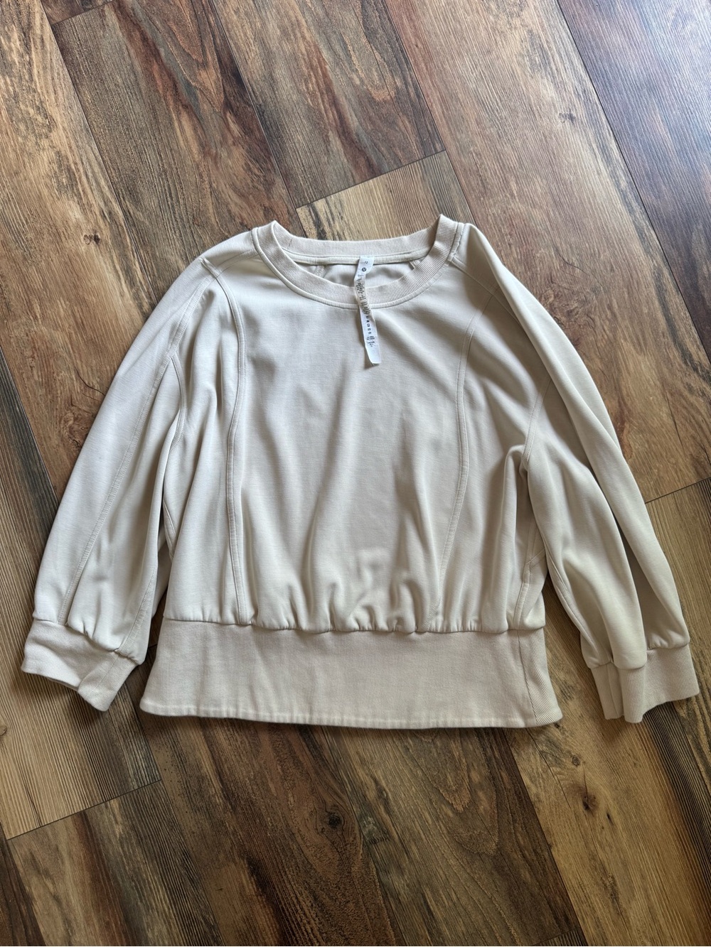 Lululemon Women's Cream Pullover Top